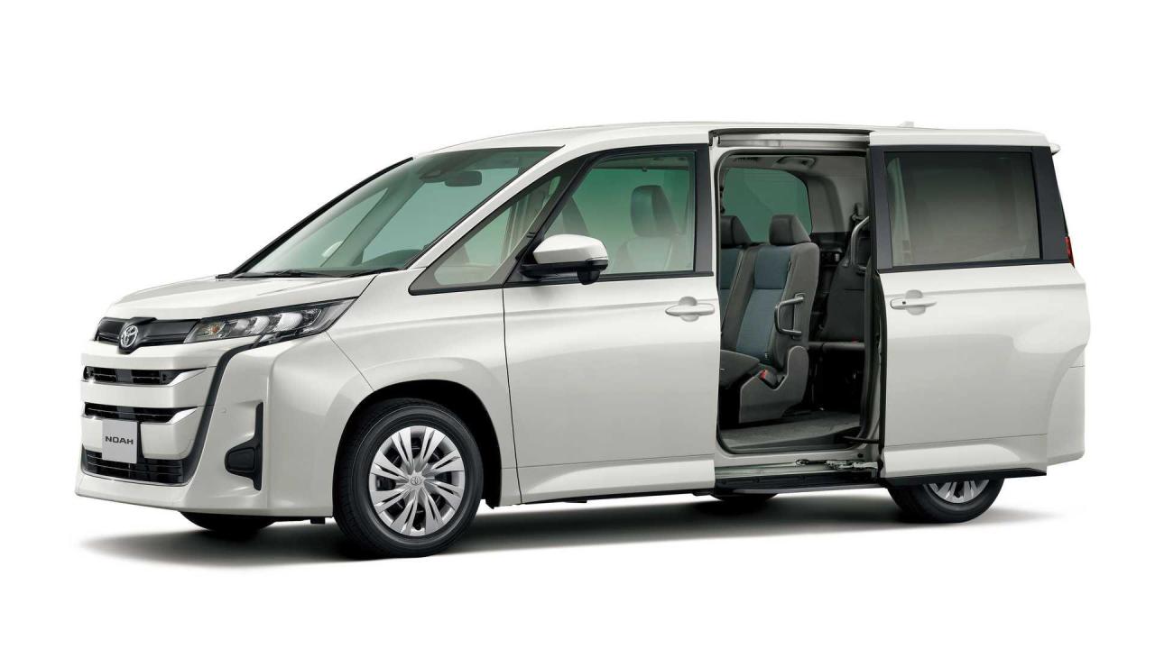 2022-toyota-noah-jdm (3).jpg