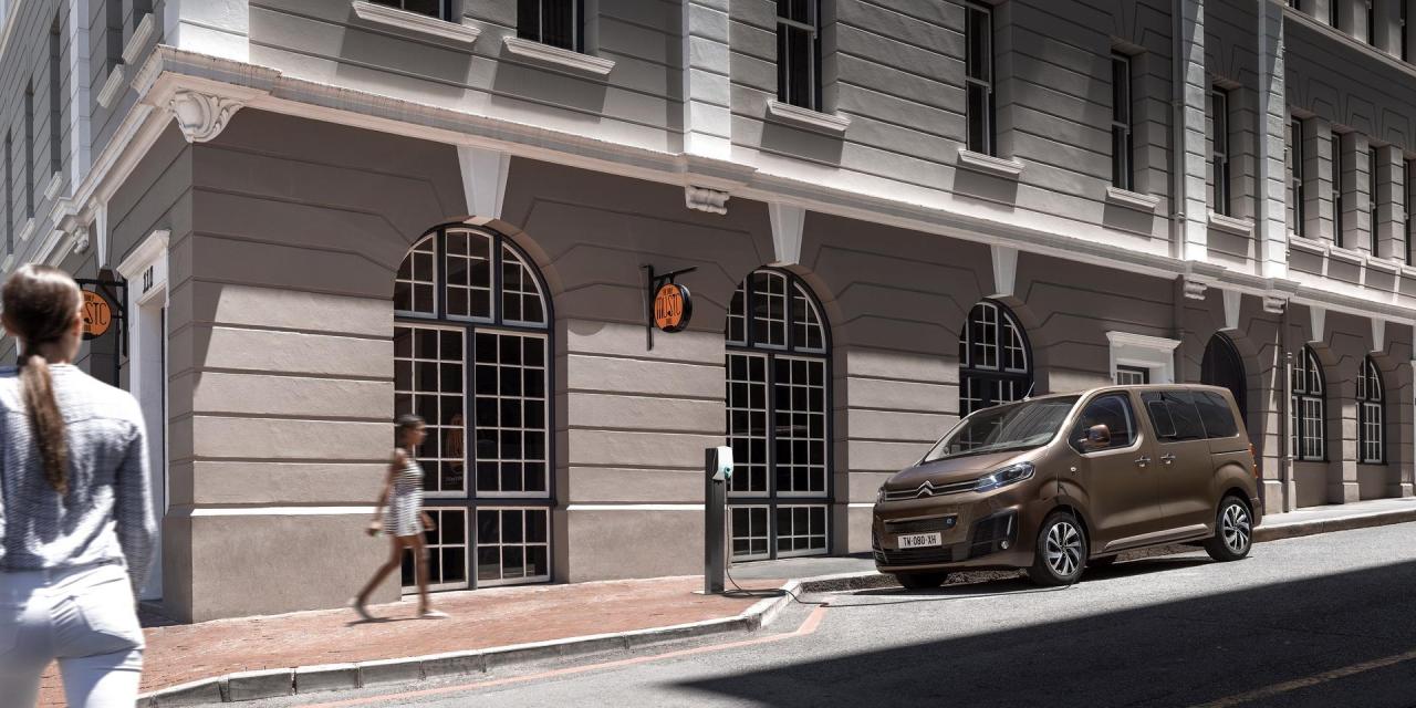 2021-Citroen-E-SpaceTourer-05.jpg