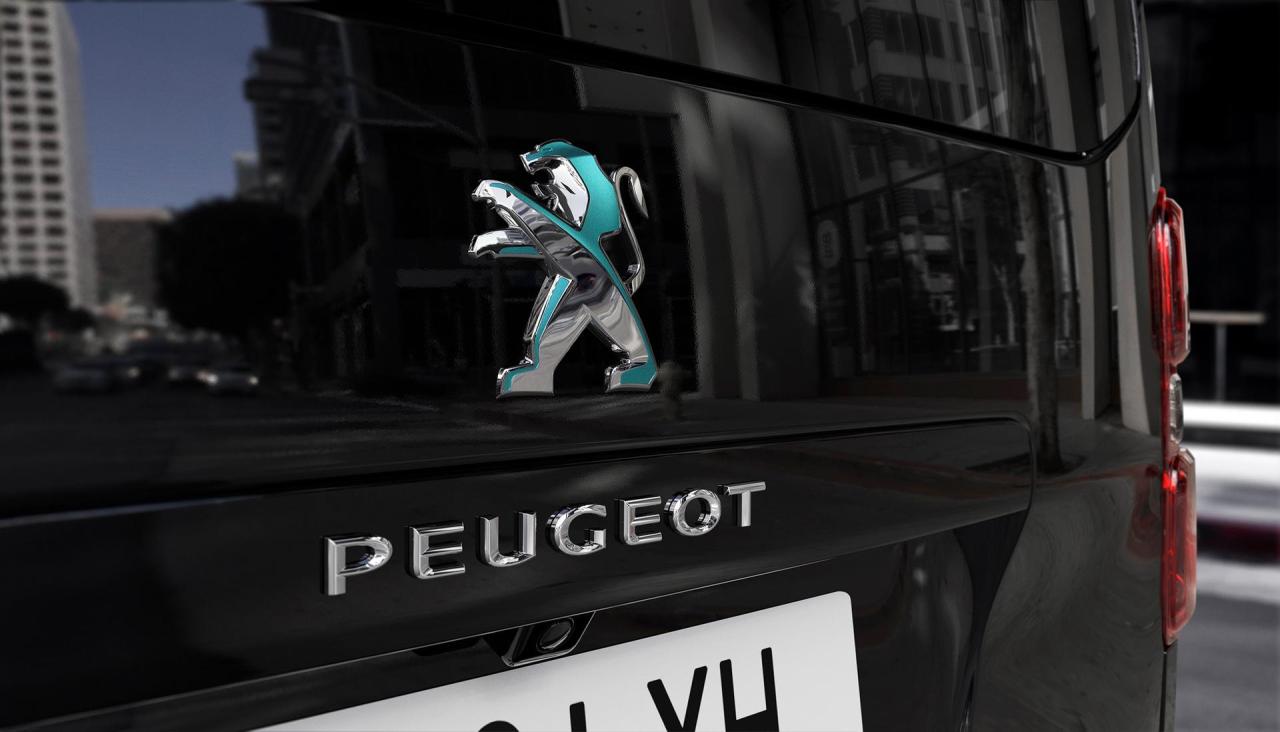 2021-peugeot-e-traveller-16.jpg