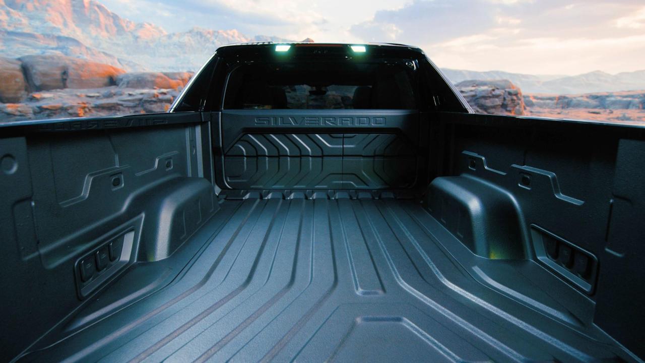 2024-Chevrolet-Silverado-EV-2.jpg