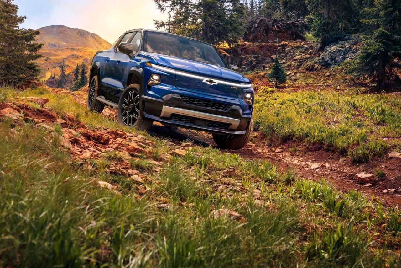 2024-Chevrolet-Silverado-EV-24.jpg