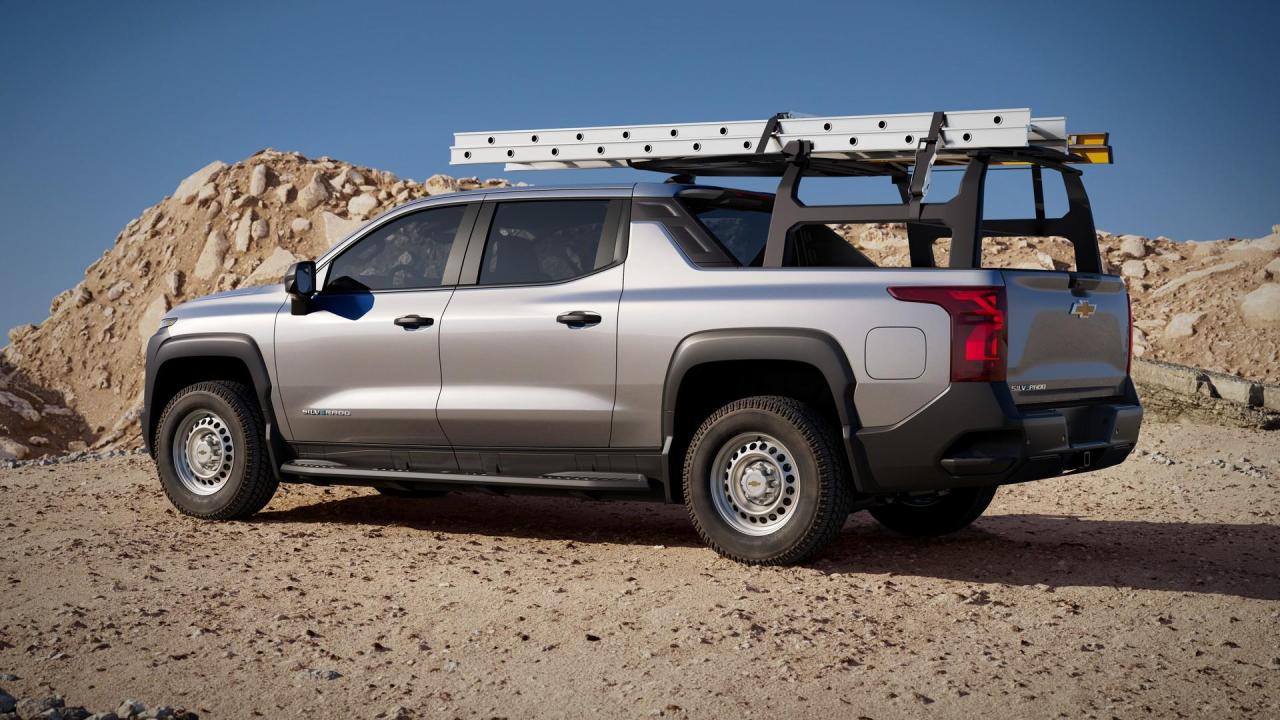 2024-Chevrolet-Silverado-EV-32.jpg
