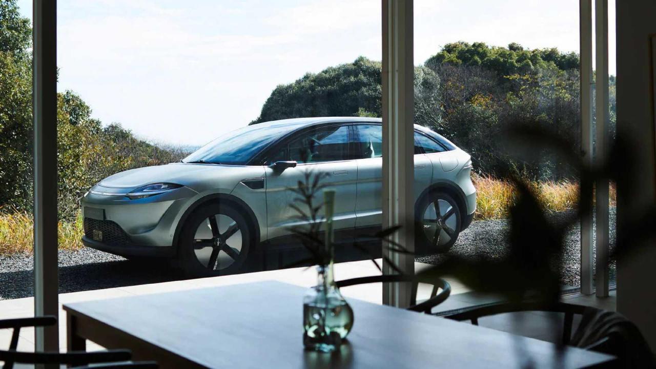 sony-vision-s-02-suv-concept (2).jpg
