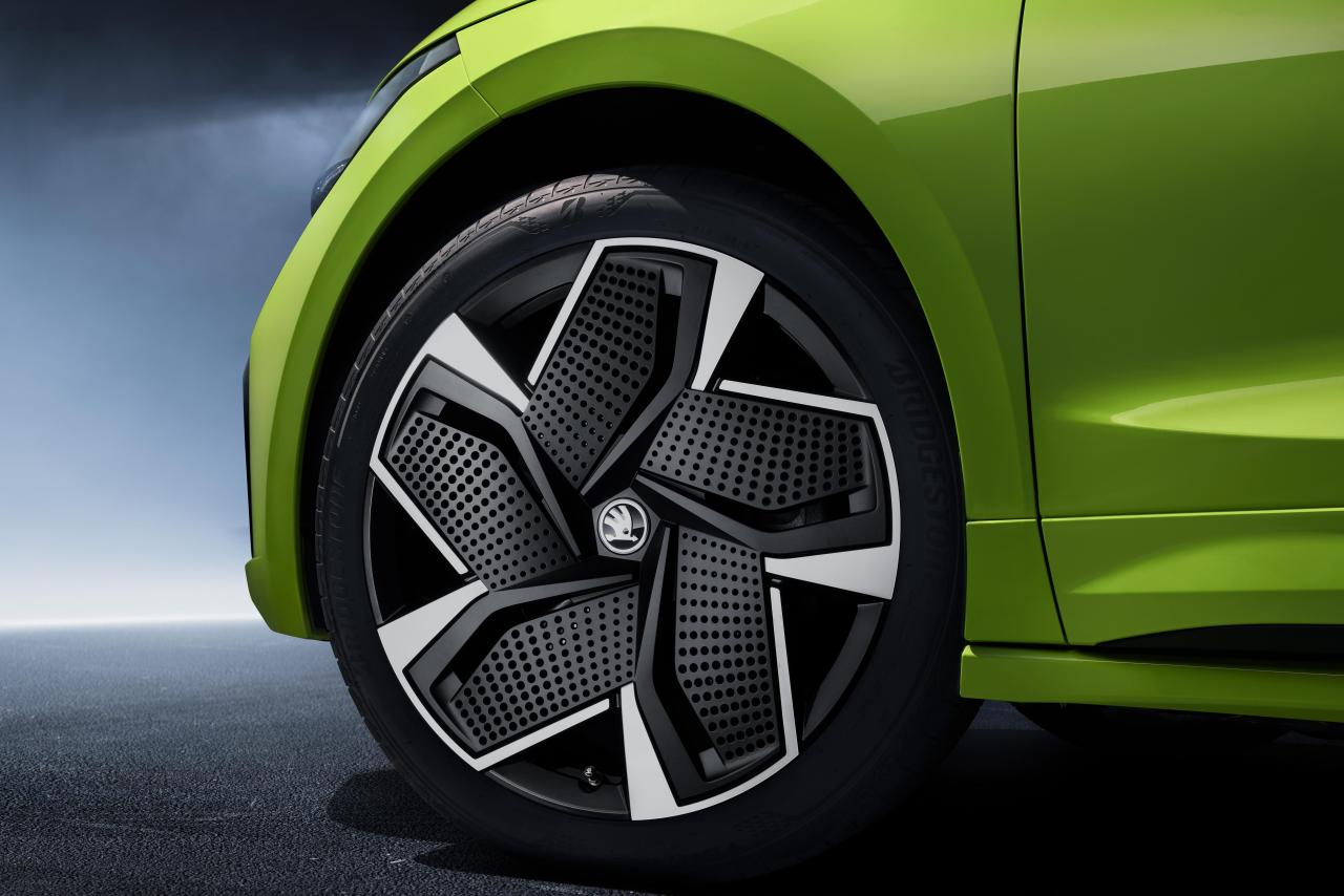 38_SKODA_ENYAQ_COUPE_RS_iV.thumb.jpg.c011227609135c2d3ca369877ad5993b.jpg