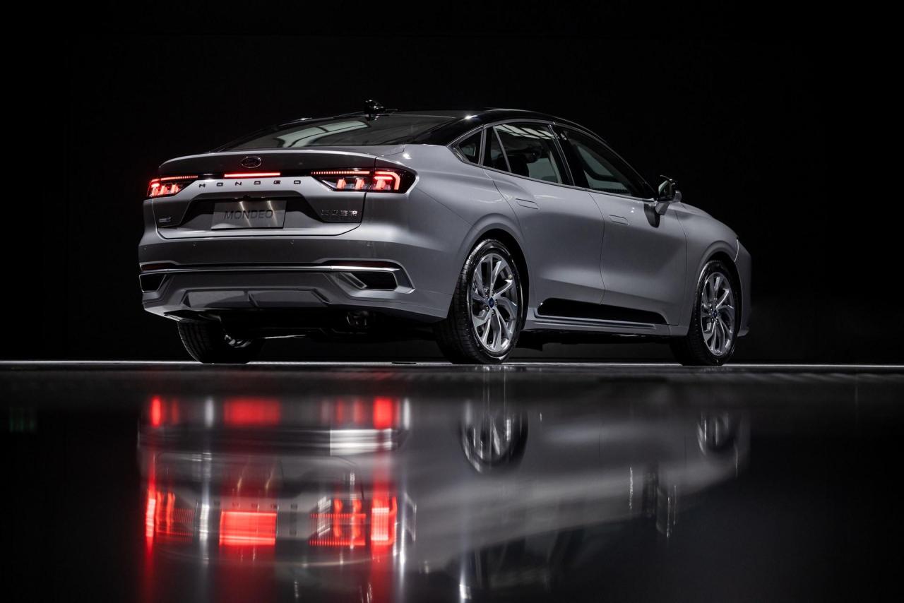 Ford-Mondeo-China-2.jpg