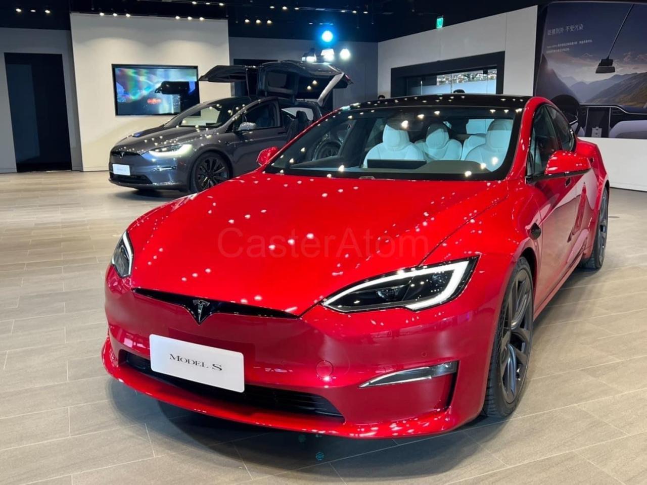 New-Tesla-Model-S-2.thumb.jpeg.71dd65aa50e4b10ea2194f3463ebbd79.jpeg