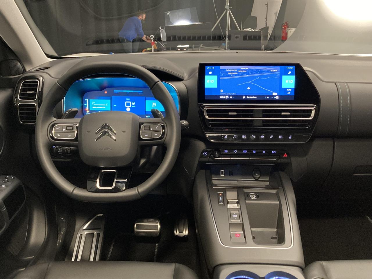 S0-presentation-video-citroen-c5-aircross-restyle-2022-il-prend-du-muscle-701028.thumb.jpg.c8d73c26d1647990f89ca6a581e99816.jpg