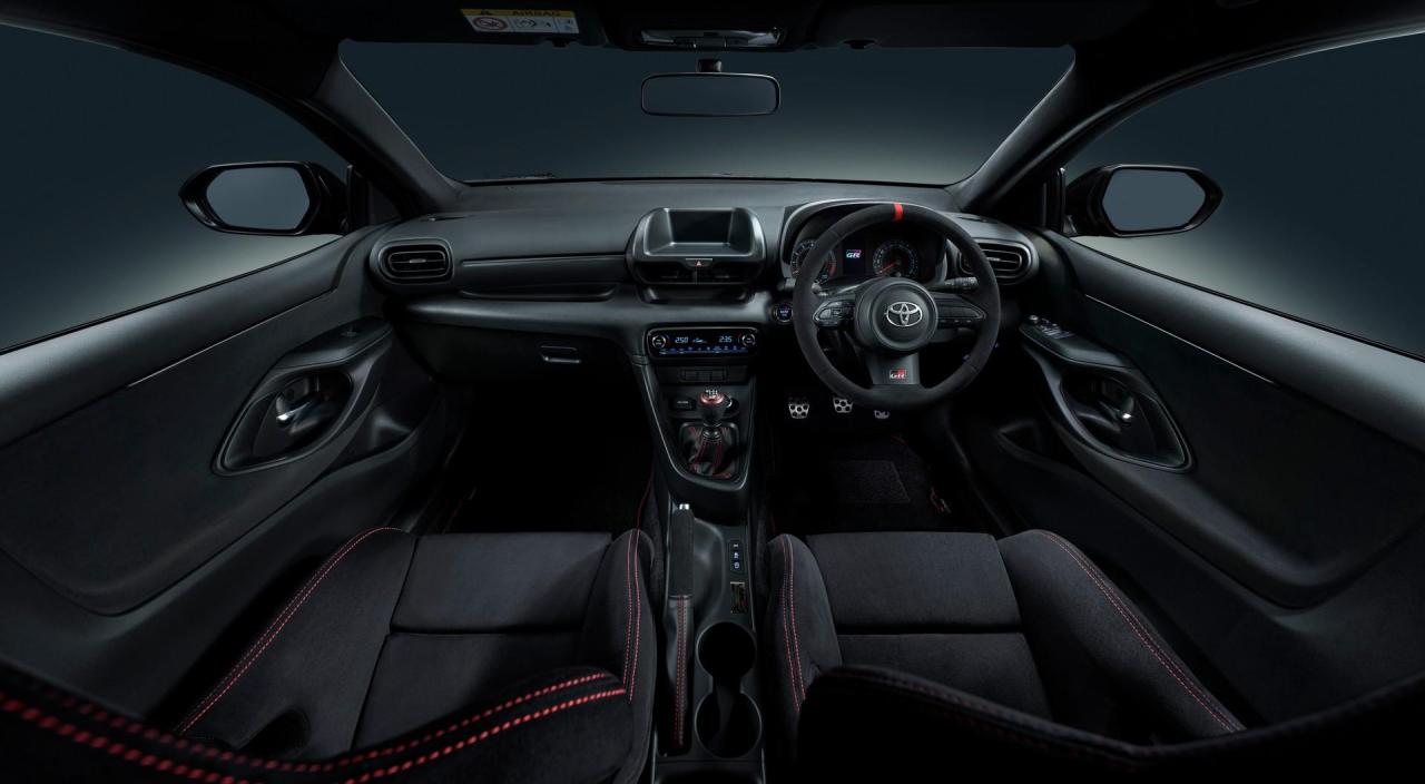 Toyota-GRMN-Yaris-19.jpg