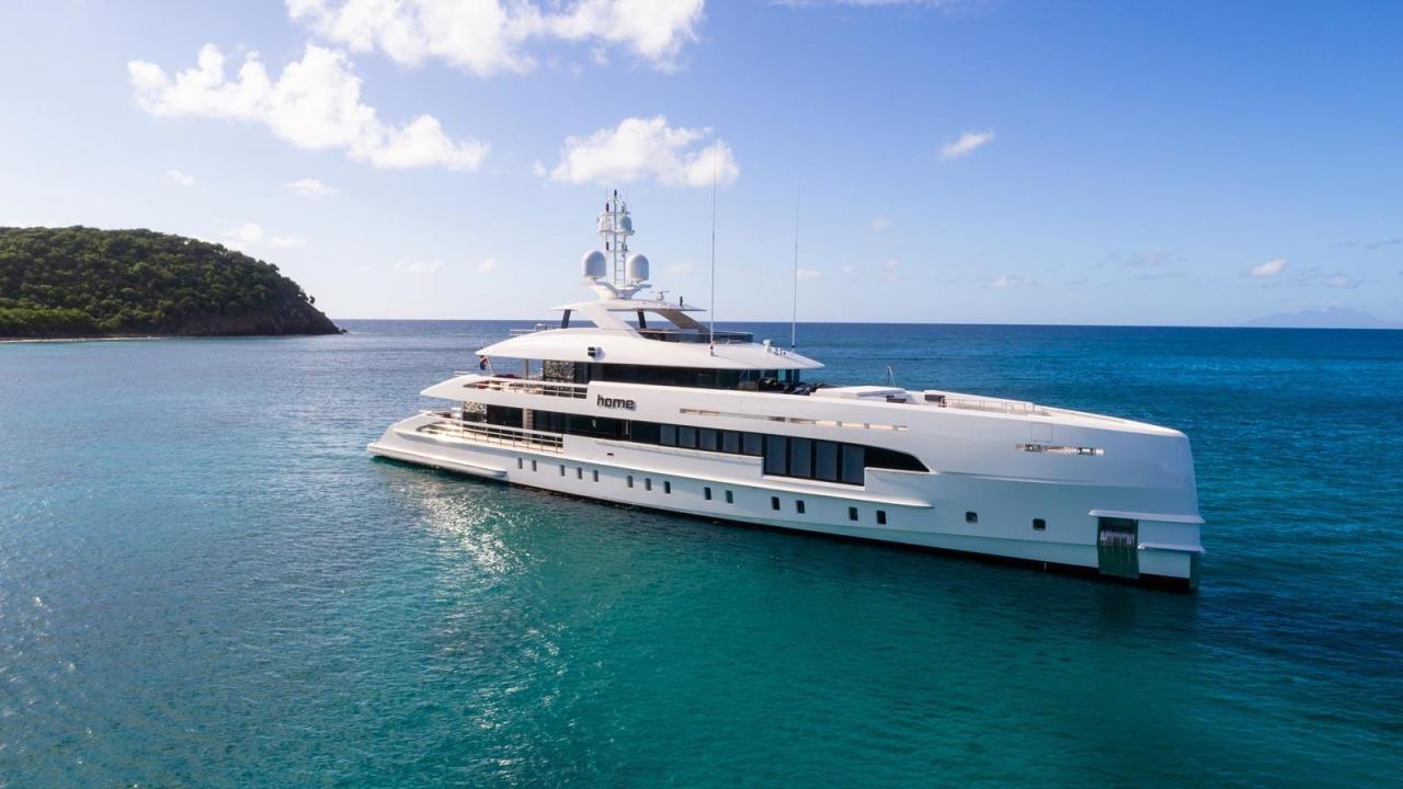 controversial-billionaire-adventurer-parting-with-the-superyacht-that-was-his-actual-home_1.jpg