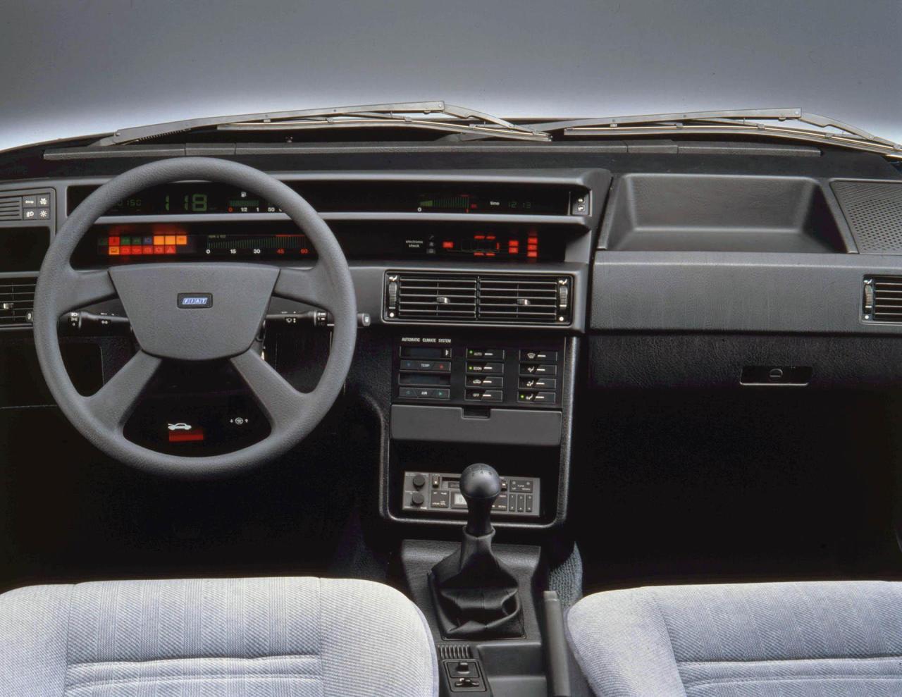 fiat_tempra_plancia_digitale.thumb.jpg.ce03dbdd0d0fda6bab74f9b8b48214ea.jpg