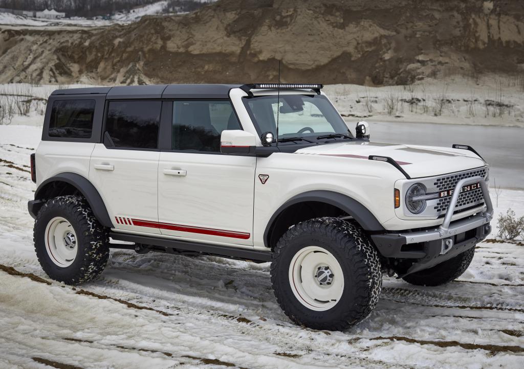 ford_bronco_pope_francis_center_first_edition_5_0122000017f310e2.jpg.d403186e046ec6b5a077d8bdedf31887.jpg