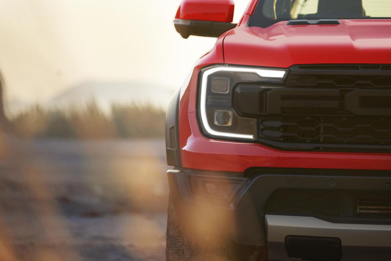 2022-Ford-Ranger-Raptor-5.jpg