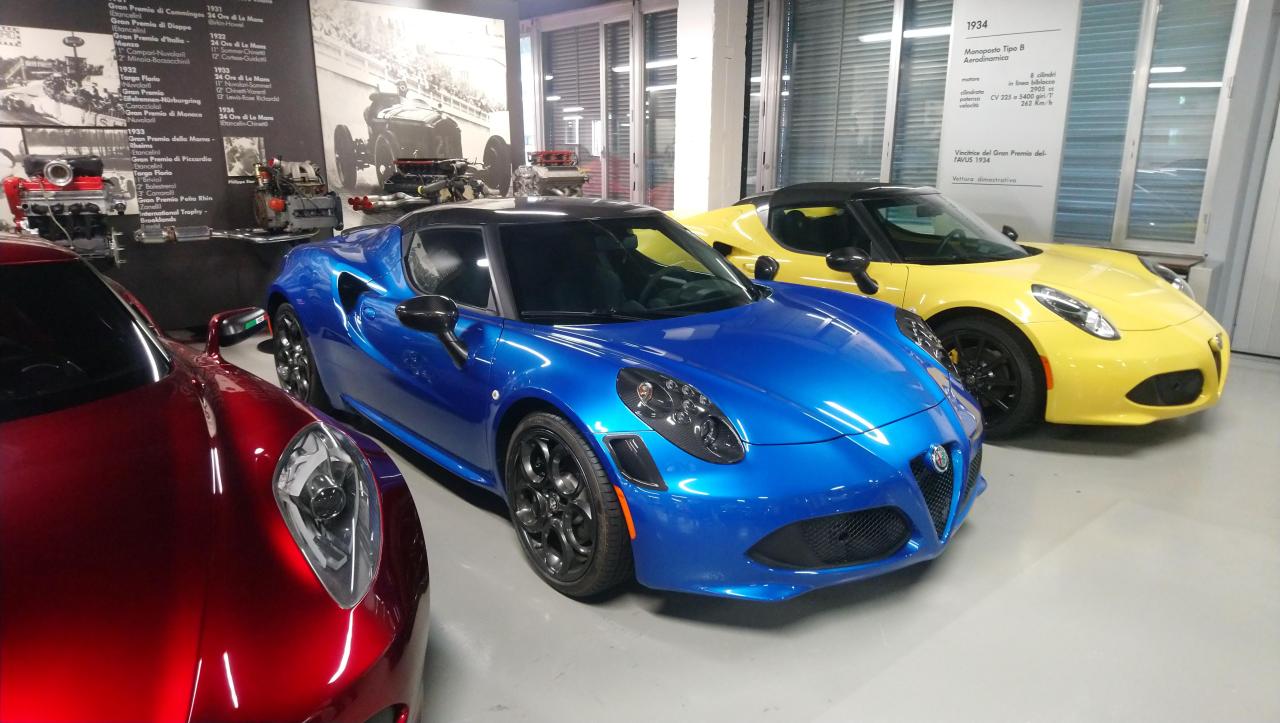 Alfa Romeo 4C Coupè (Colore non disponibile alla vendita differente dal Blu Misano) (Esemplare Unico) (10).JPG