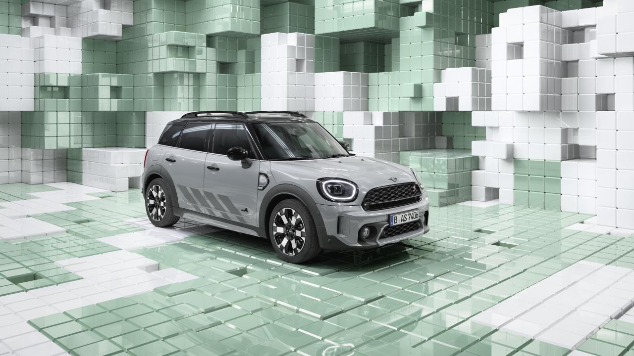 P90449313_highRes_mini-cooper-s-countr.thumb.jpg.c4cb7781296499b406133f2f24387734.jpg