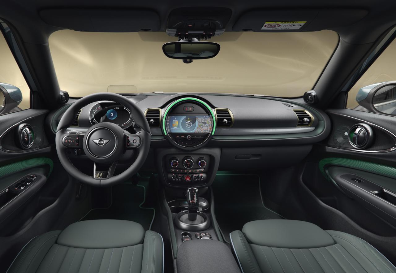 P90449318_highRes_mini-cooper-s-clubma.thumb.jpg.12e90209629abdec1c9e1ec62e4f79b9.jpg