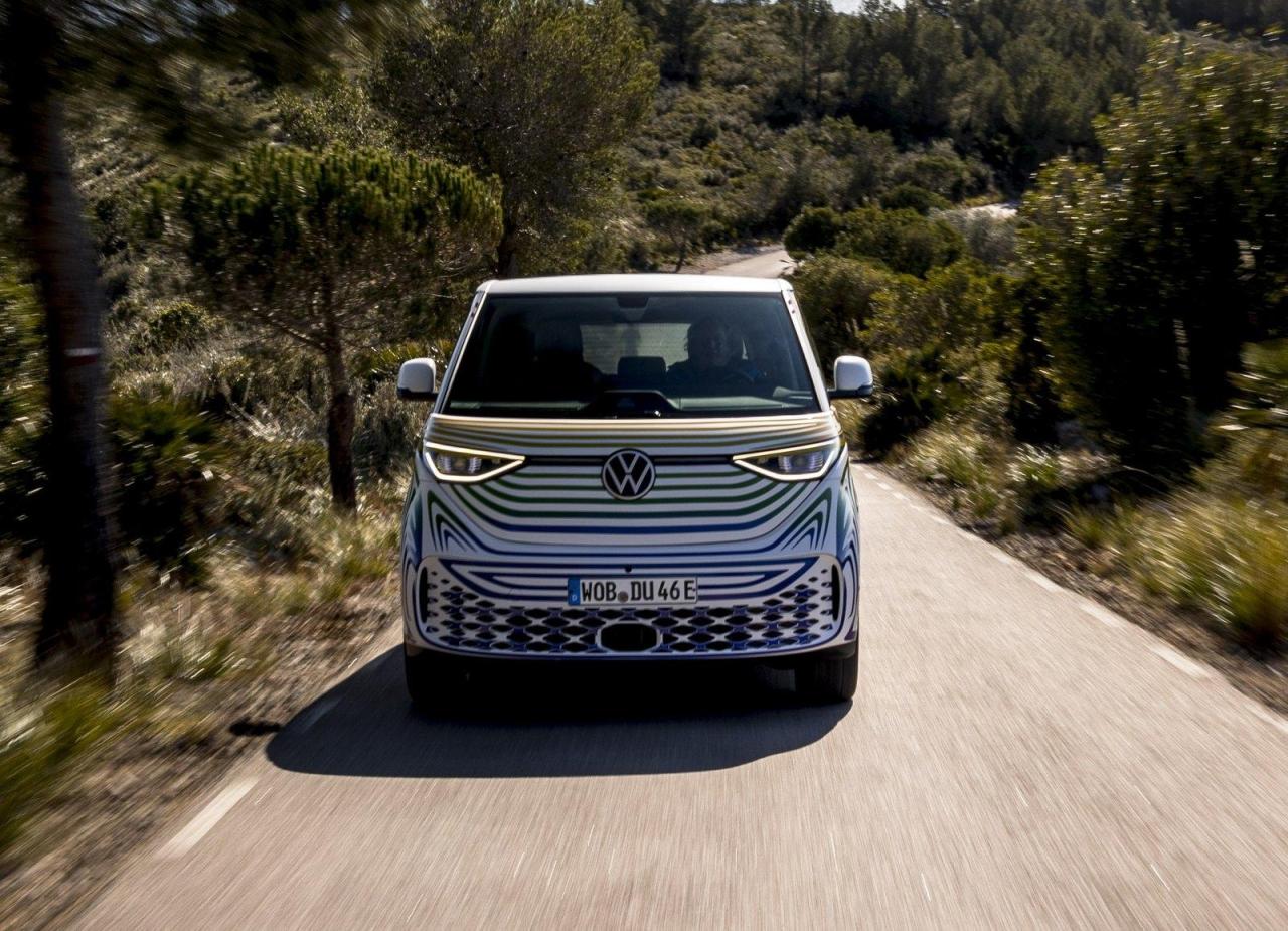 S0-prise-en-mains-volkswagen-id-buzz-california-love-705442.thumb.jpg.7693242cbdeffcb04f62221805cc8e76.jpg
