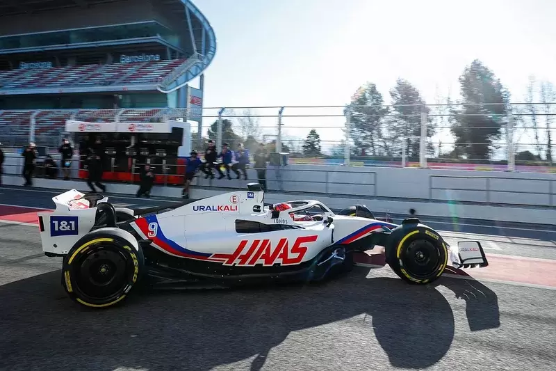formula-1-haas-f1-team-launch--2.webp.793ca61b56a023c838e97d4dbbf78e04.webp