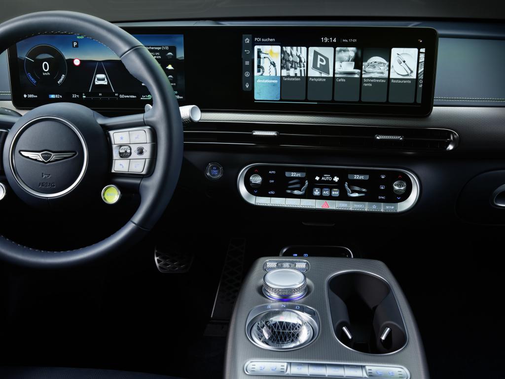 genesis_gv60_89.jpg.41335708f7cbf13e40451baaa9733a5b.jpg