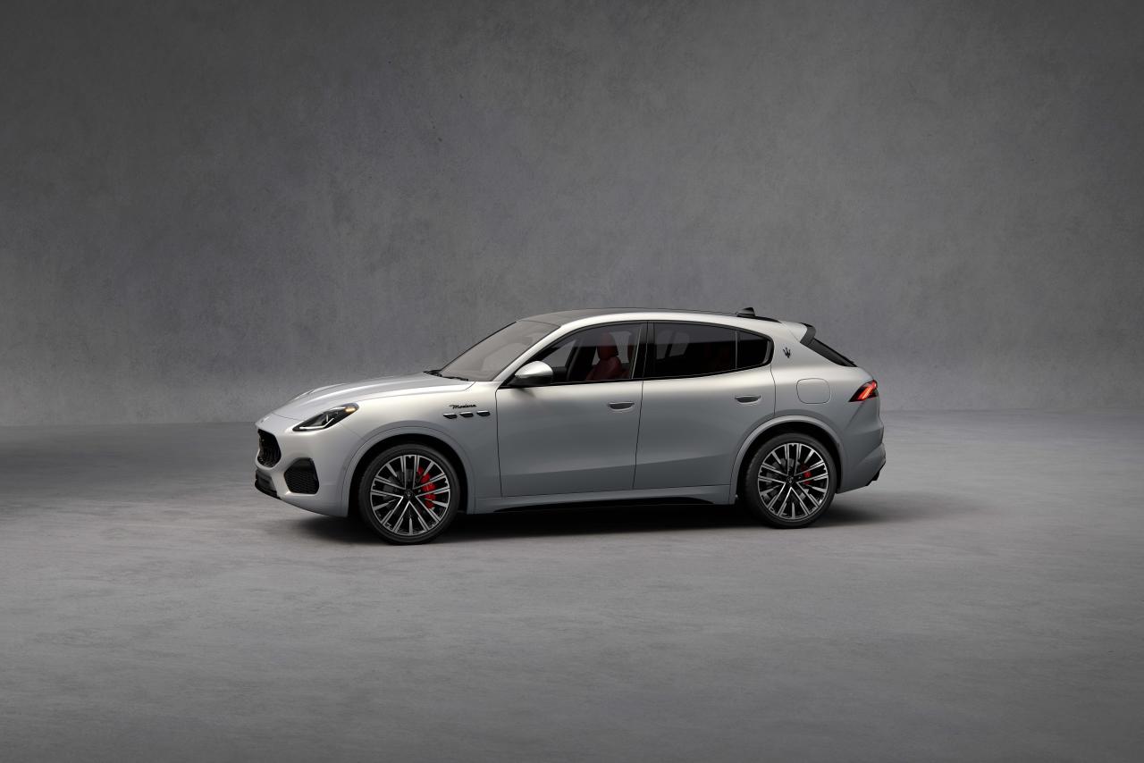 19102-MaseratiGrecaleModena-PrimaSerie.thumb.jpg.42e86d488d774bd6d8a58a2e941b4d31.jpg