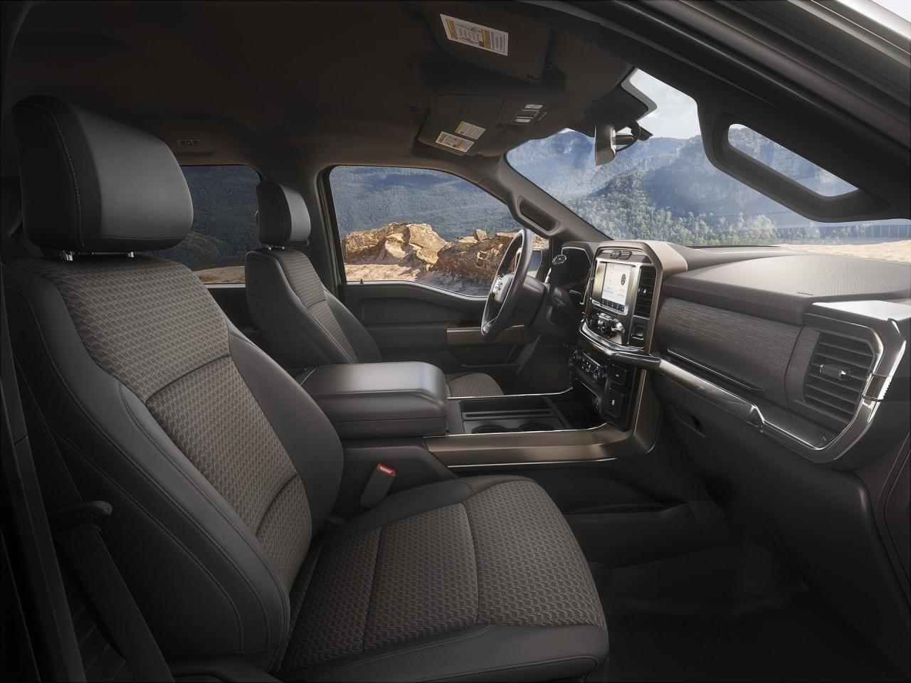 2023-Ford-F-150-Rattle-2.jpg