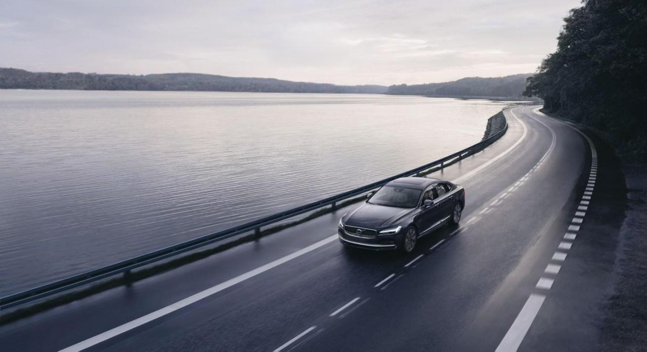 295009_S90_Recharge_T8_AWD_Platinum_Grey.jpg