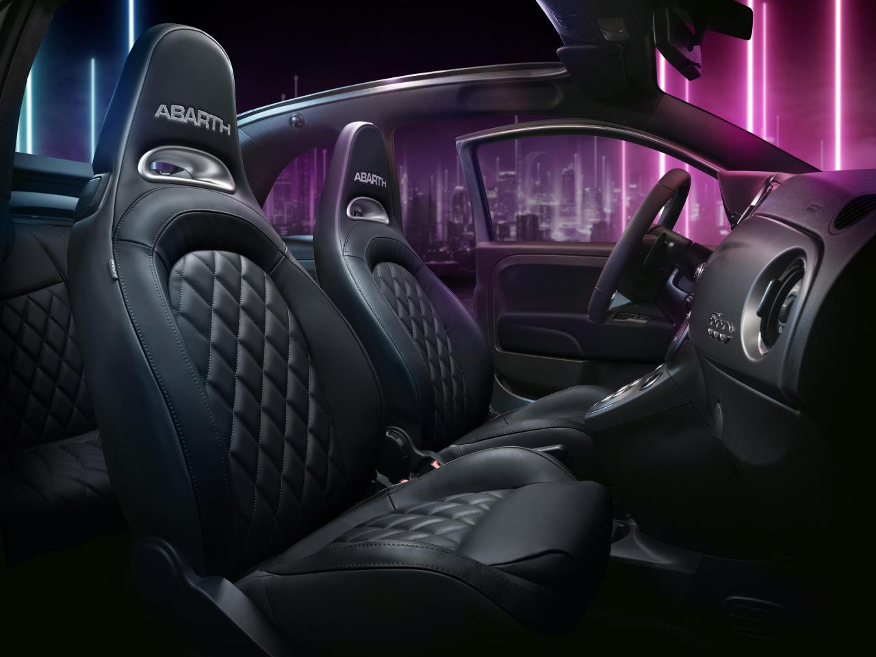 573102452_NewAbarth595Turismopack.thumb.jpg.2ba298af72f0adb8db3c08c9fef2850e.jpg