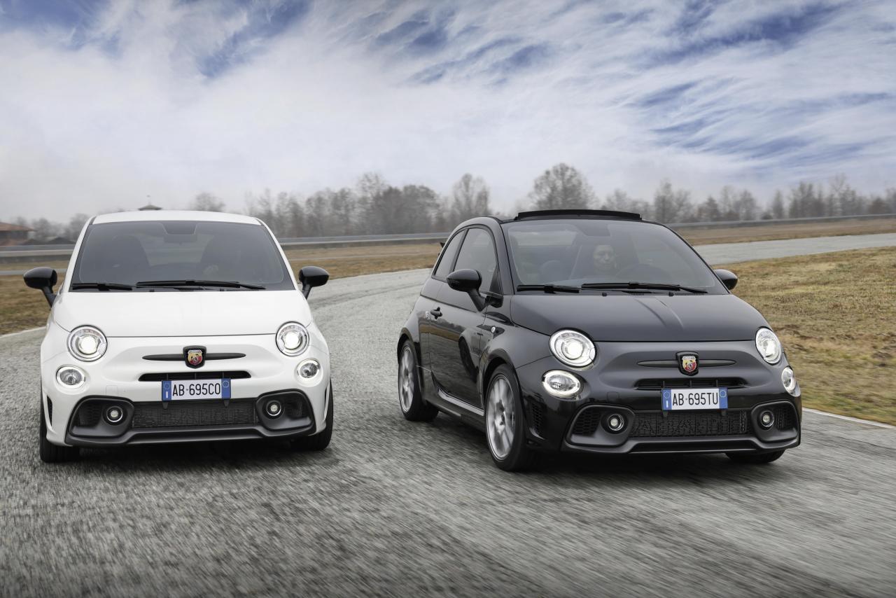 729233464_NewAbarth695Competizionee695Turismo(2).thumb.jpg.ef2f16ce68c737306d8a0ad2040a0f5a.jpg
