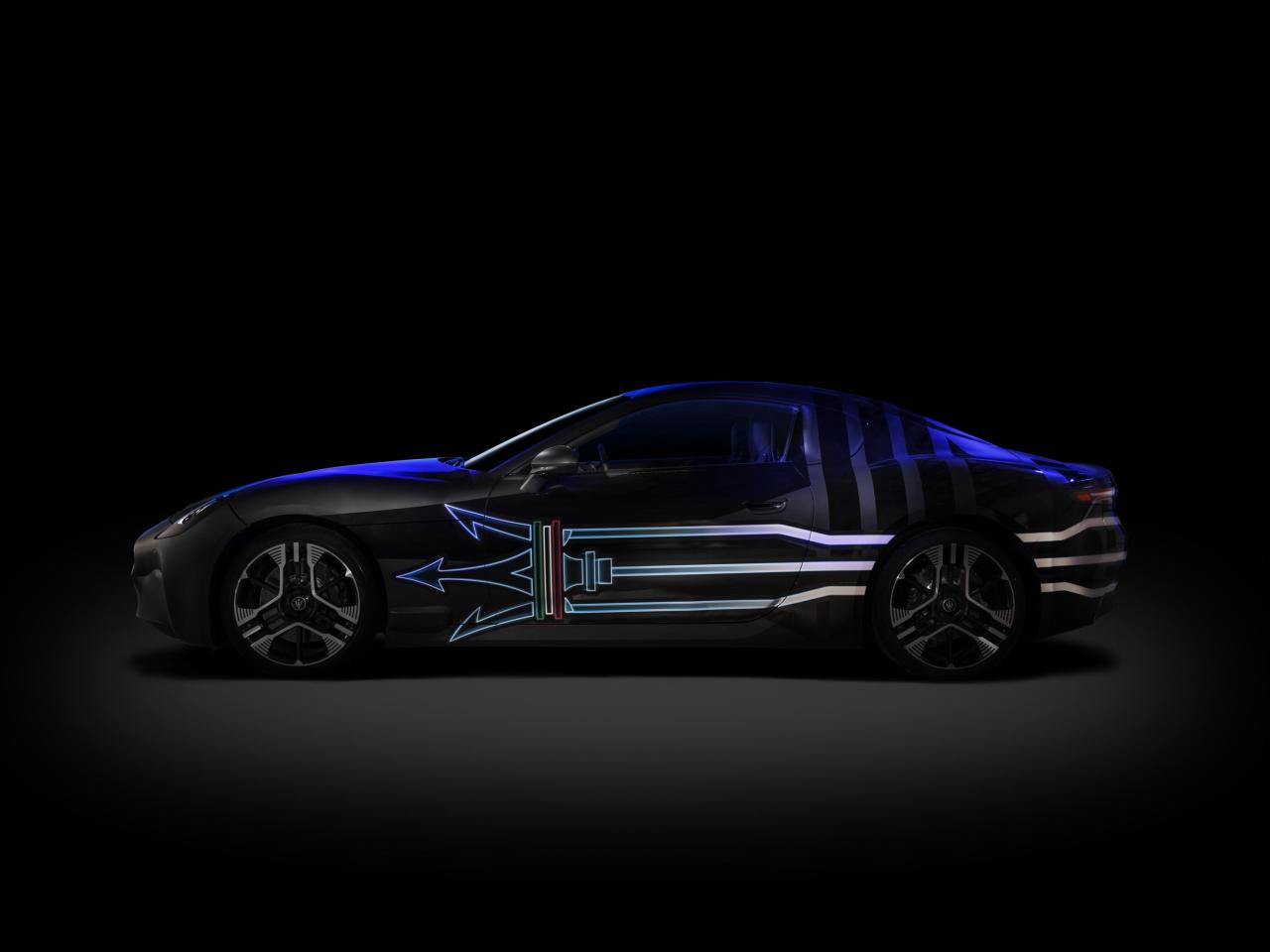 Medium-19004-FolgoreGranTurismo.thumb.jpg.be943e2280207ac52d11f7a18b916af8.jpg