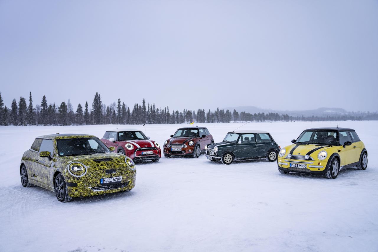 P90453040_highRes_the-mini-generations.jpg