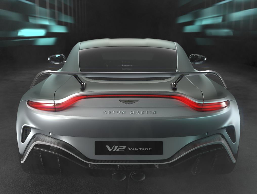 aston_martin_v12_vantage_940_038f020e10b80ca4.jpg