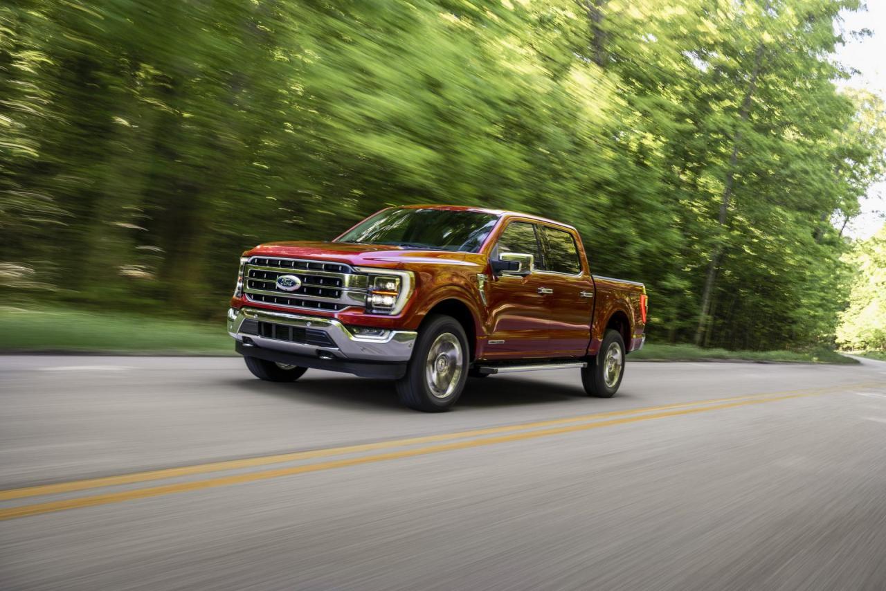 ford-f-150-arrives-in-showrooms-10.jpg