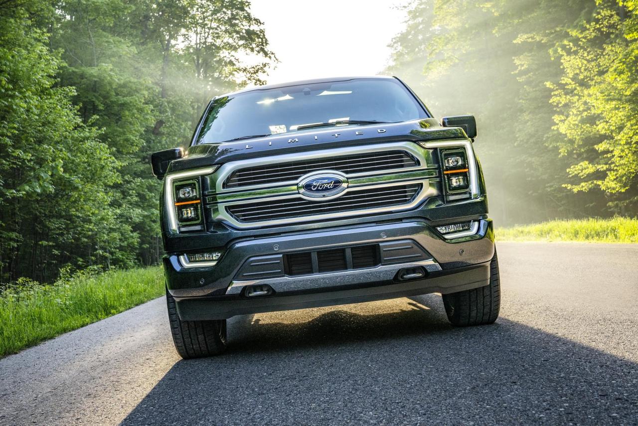 ford-f-150-arrives-in-showrooms-3.jpg