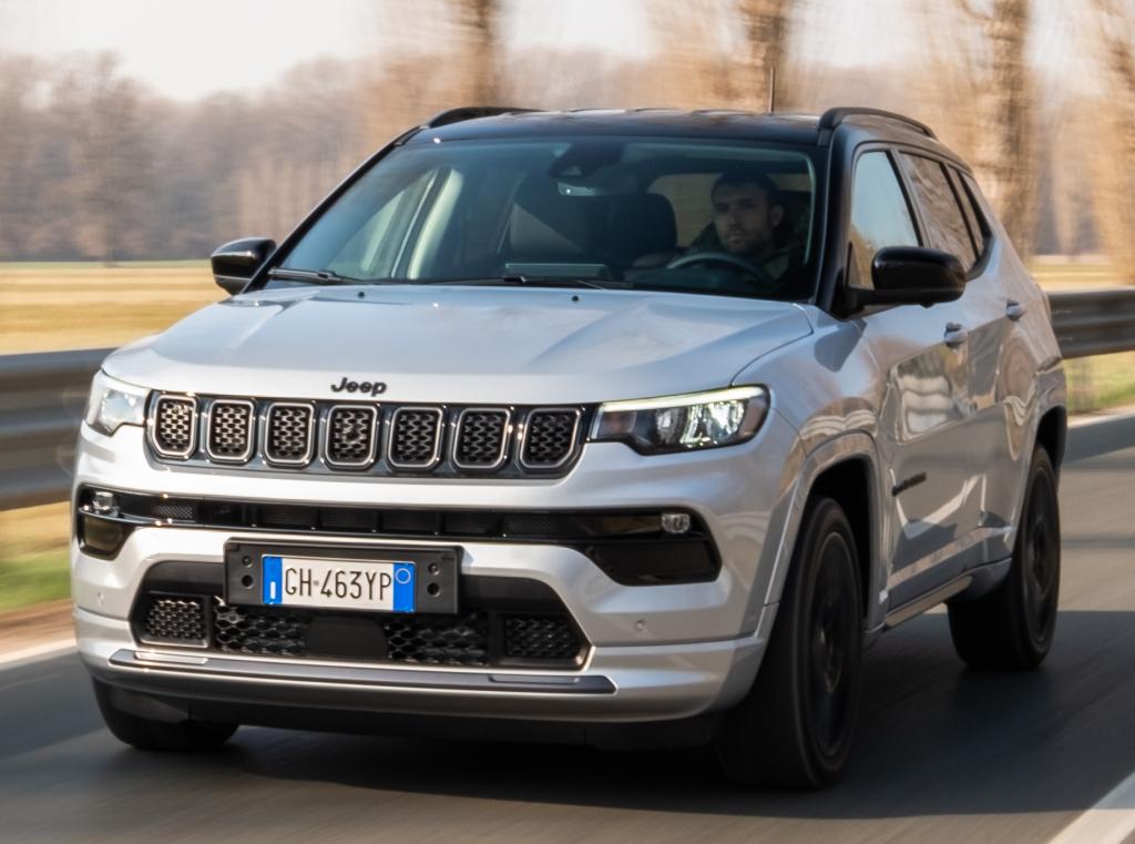 jeep_compass_e-hybrid_s_077103db071b0547.jpg.b6076fbd11133fa02b4b760c15669cb8.jpg