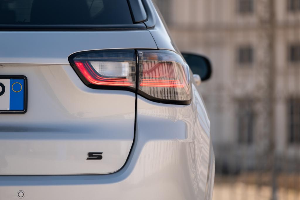 jeep_compass_e-hybrid_s_3.jpg.bb34206cf247ad581135f66d6fa28f0d.jpg