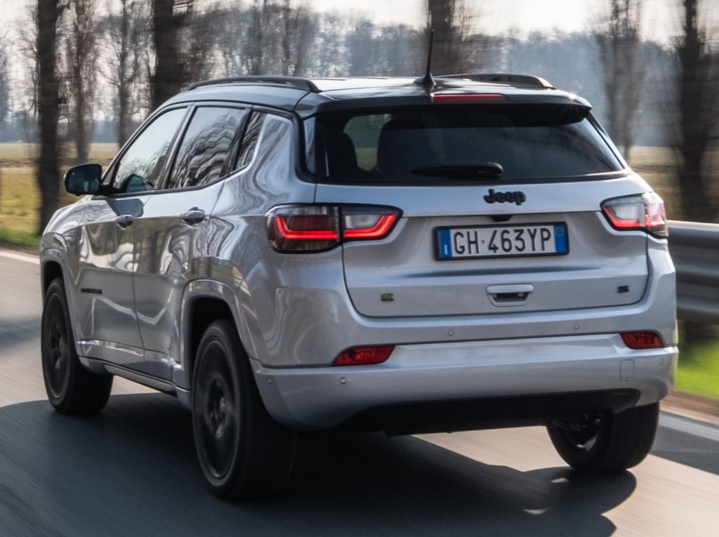 jeep_compass_e-hybrid_s_8_08be0842080205fc.jpg.84880db175d87219108fb0b436ef0528.jpg