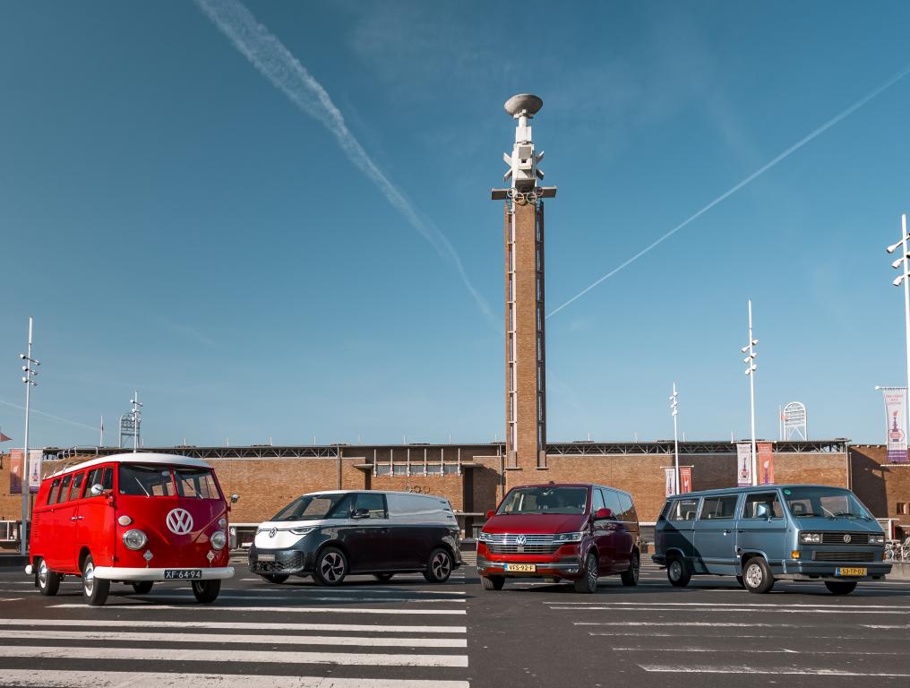 volkswagen_t1_volkswagen_t3_volkswagen_t6_02010671115d0d1f.jpg.fa75abeb98e6dd2598cccd254e0f3fcf.jpg