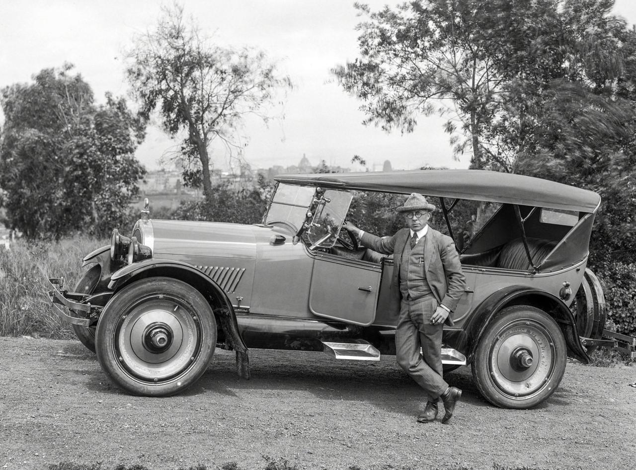 1738734062_1921OldsmobileModel47Touring_03.thumb.jpeg.2146b55cbf3aa9724ea0445ddc4c099a.jpeg