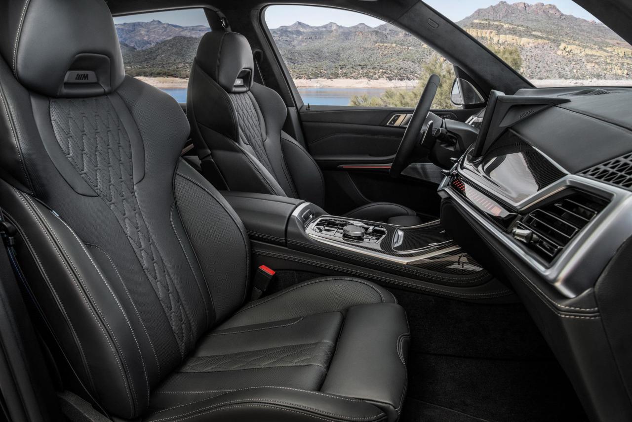 2023-BMW-X7-109.jpg