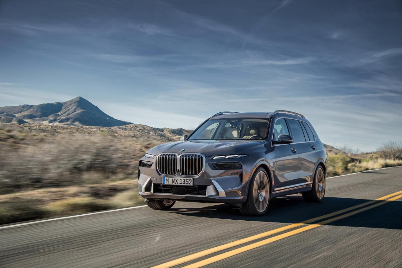 2023-BMW-X7-60.jpg