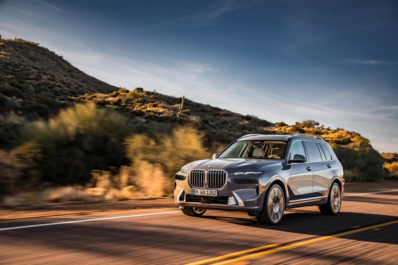 2023-BMW-X7-63.jpg