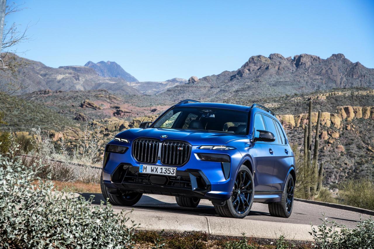 2023-BMW-X7-97.jpg