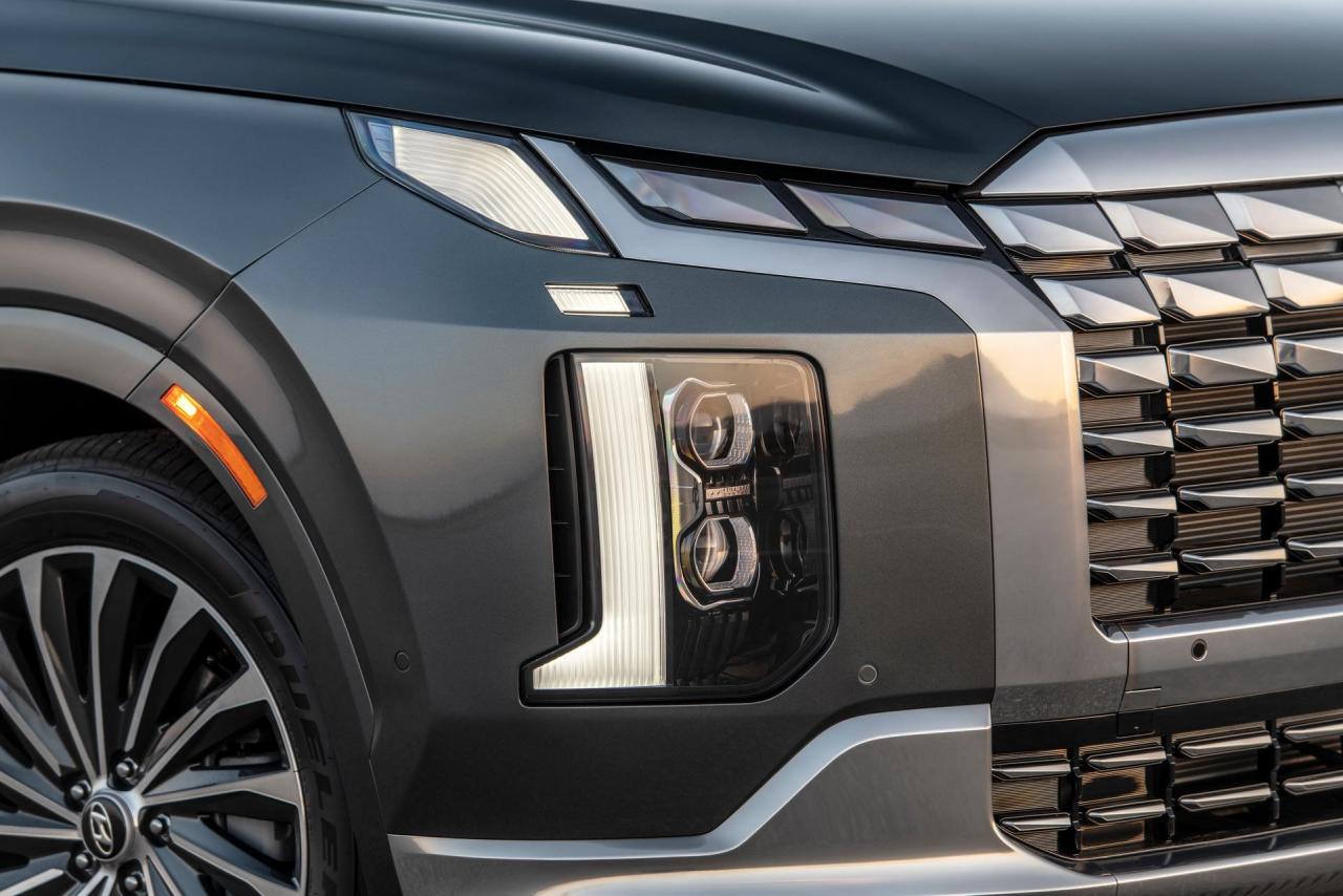 2023-Hyundai-Palisade-Carscoops-31.jpg