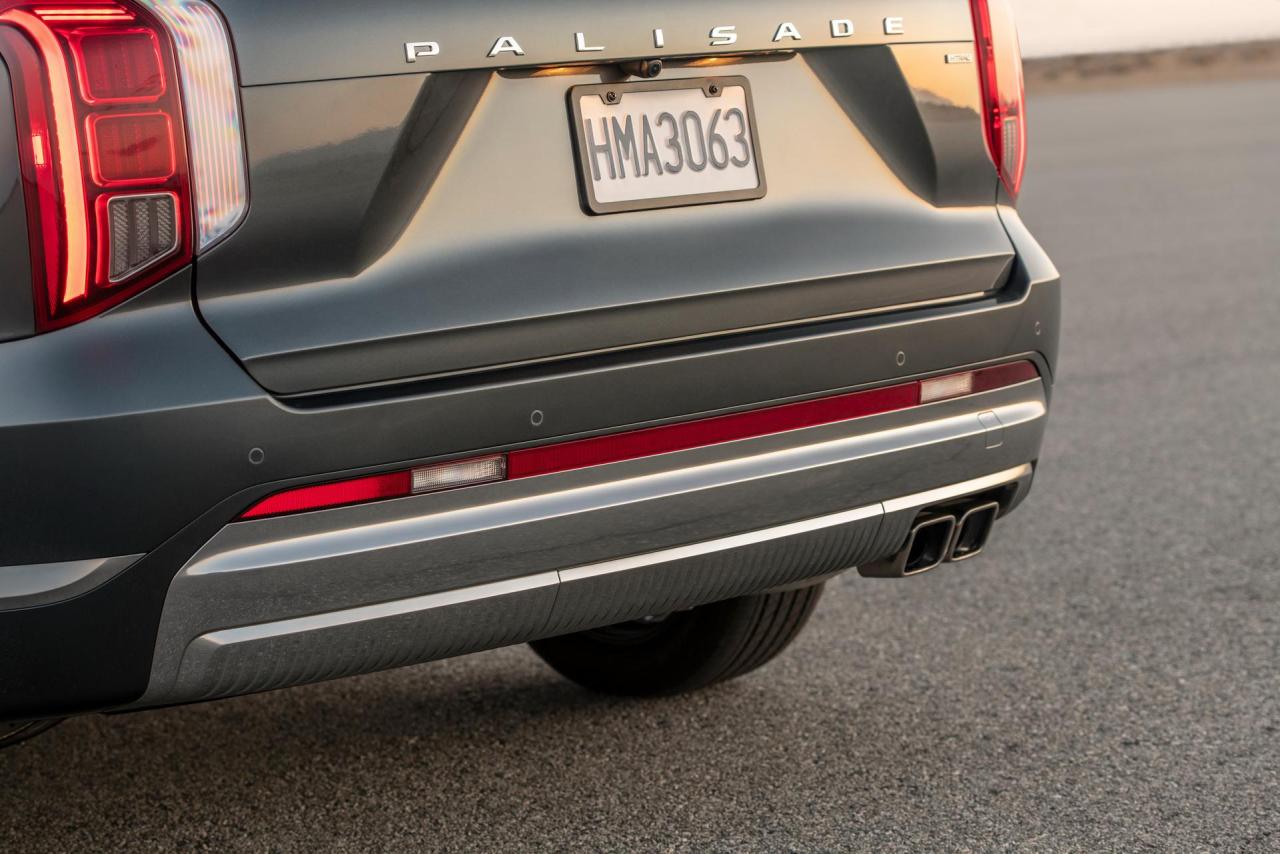 2023-Hyundai-Palisade-Carscoops-33.jpg