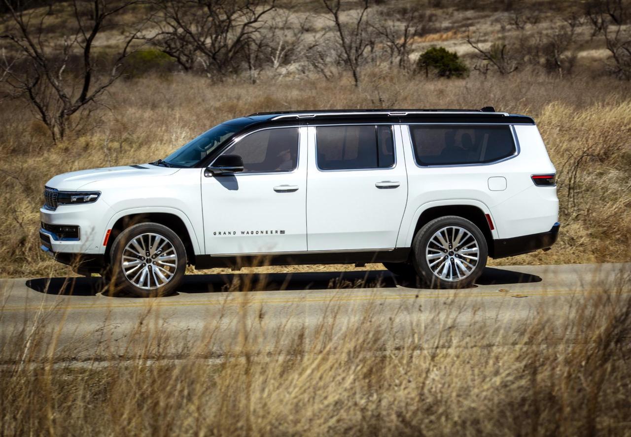 2023-Jeep-Wagoneer-L-Grand-Wagoneer-L-15.jpg