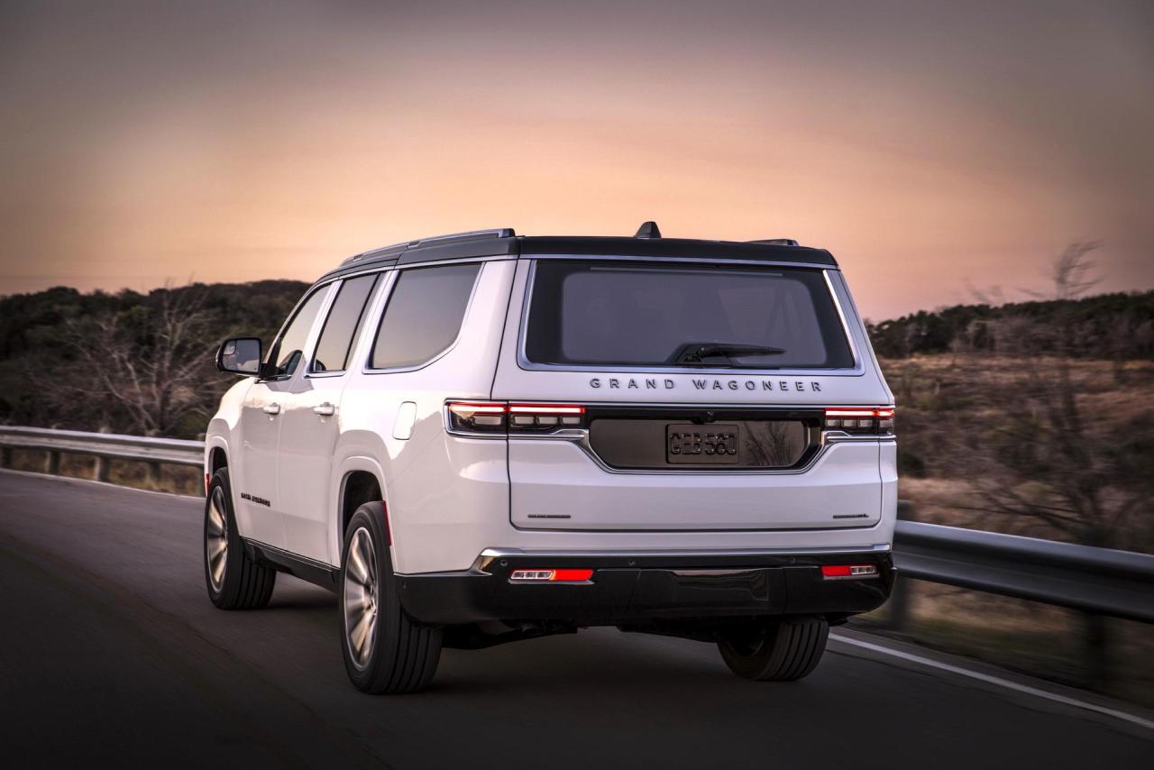 2023-Jeep-Wagoneer-L-Grand-Wagoneer-L-34.jpg