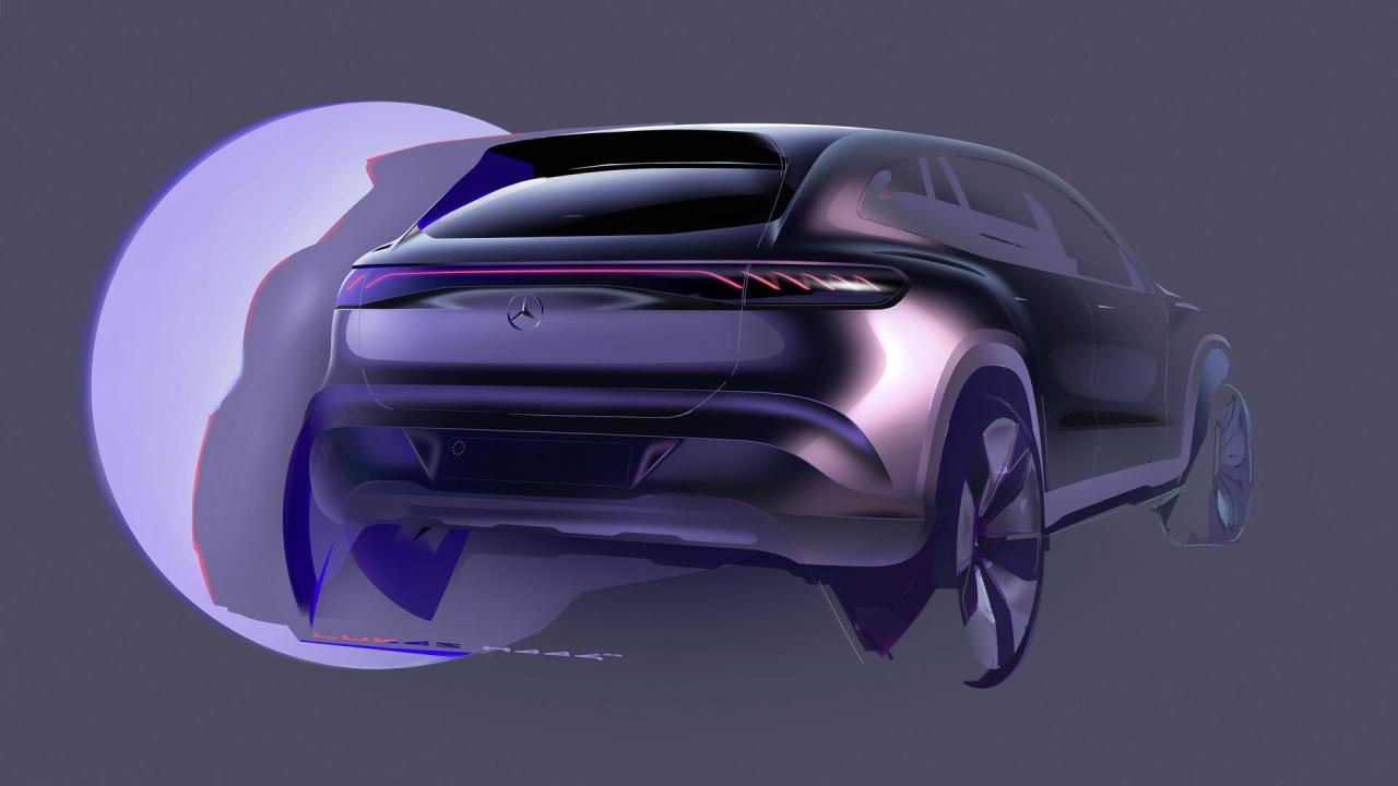 2023-Mercedes-Benz-EQS-SUV-008.jpg