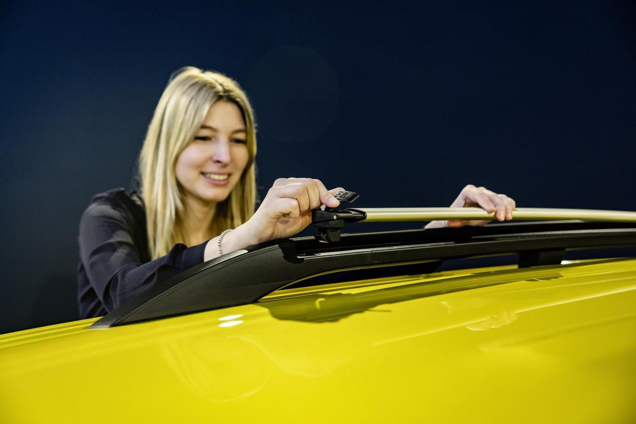 2023-Mercedes-T-Class-17.jpg