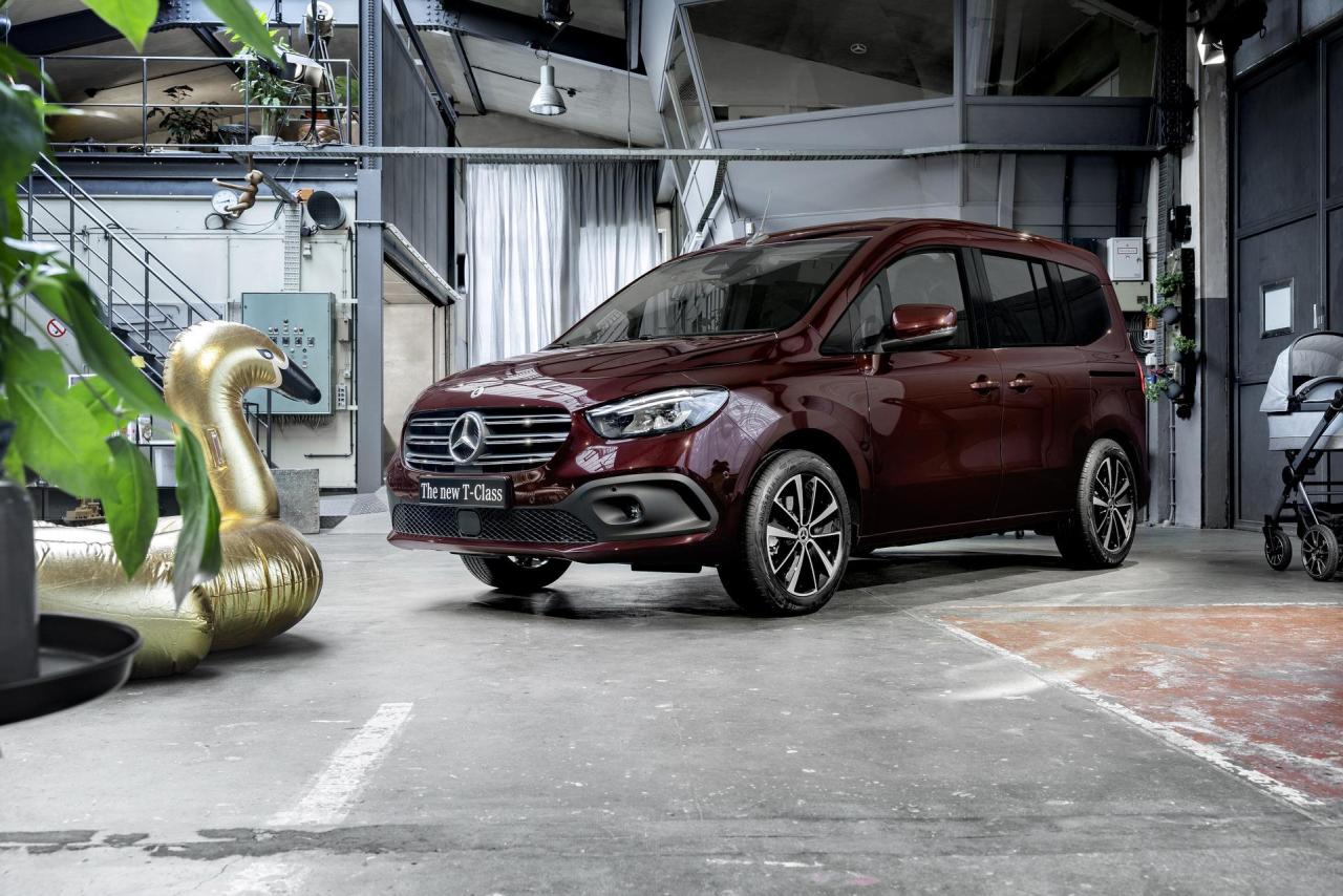 2023-Mercedes-T-Class-35.jpg