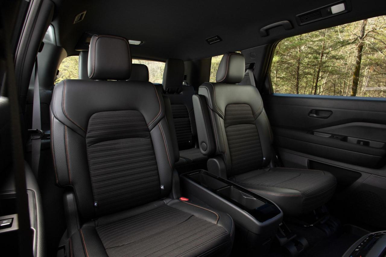 2023-Nissan-Pathfinder-Rock-Creek-25.jpg