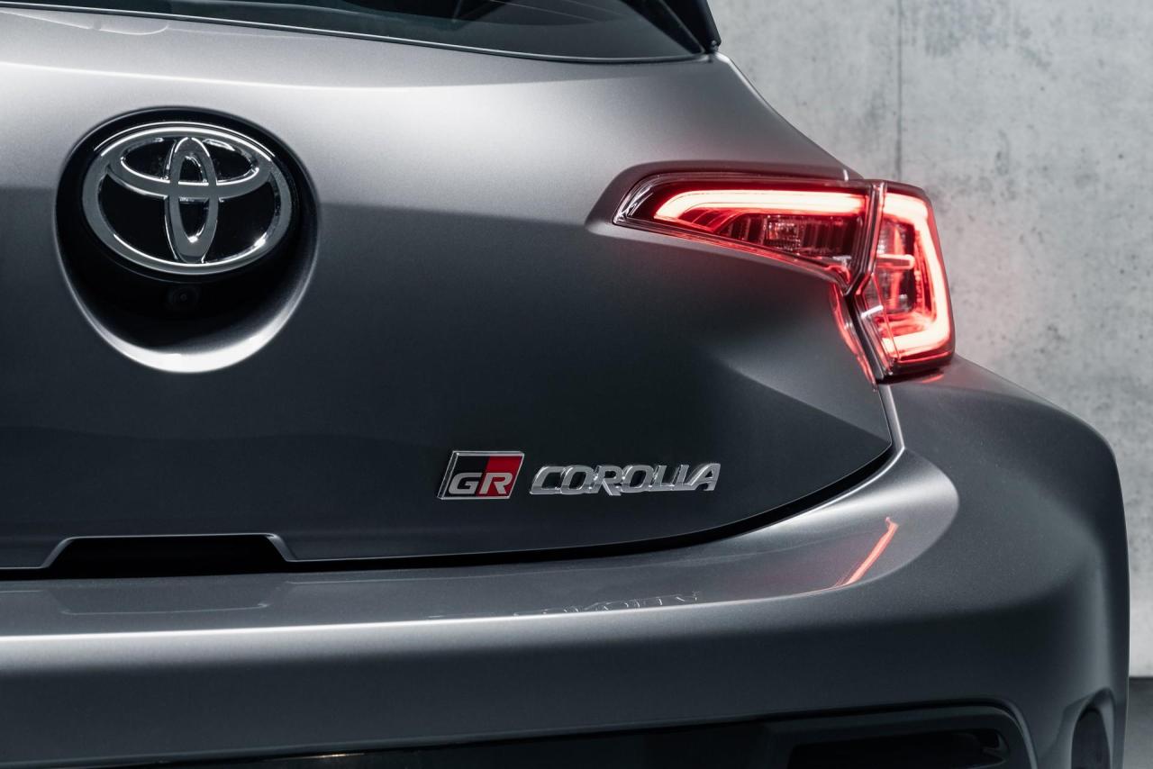 2023-Toyota-GR-Corolla-17.jpg